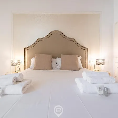 Estay - The Corner House