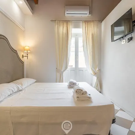 Estay - The Corner House 3*