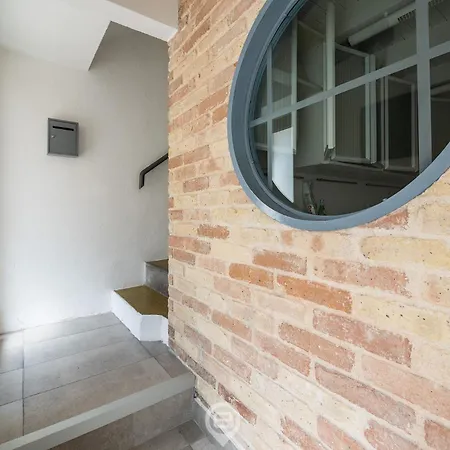 Gasthuis Estay - The Corner House Cagliari